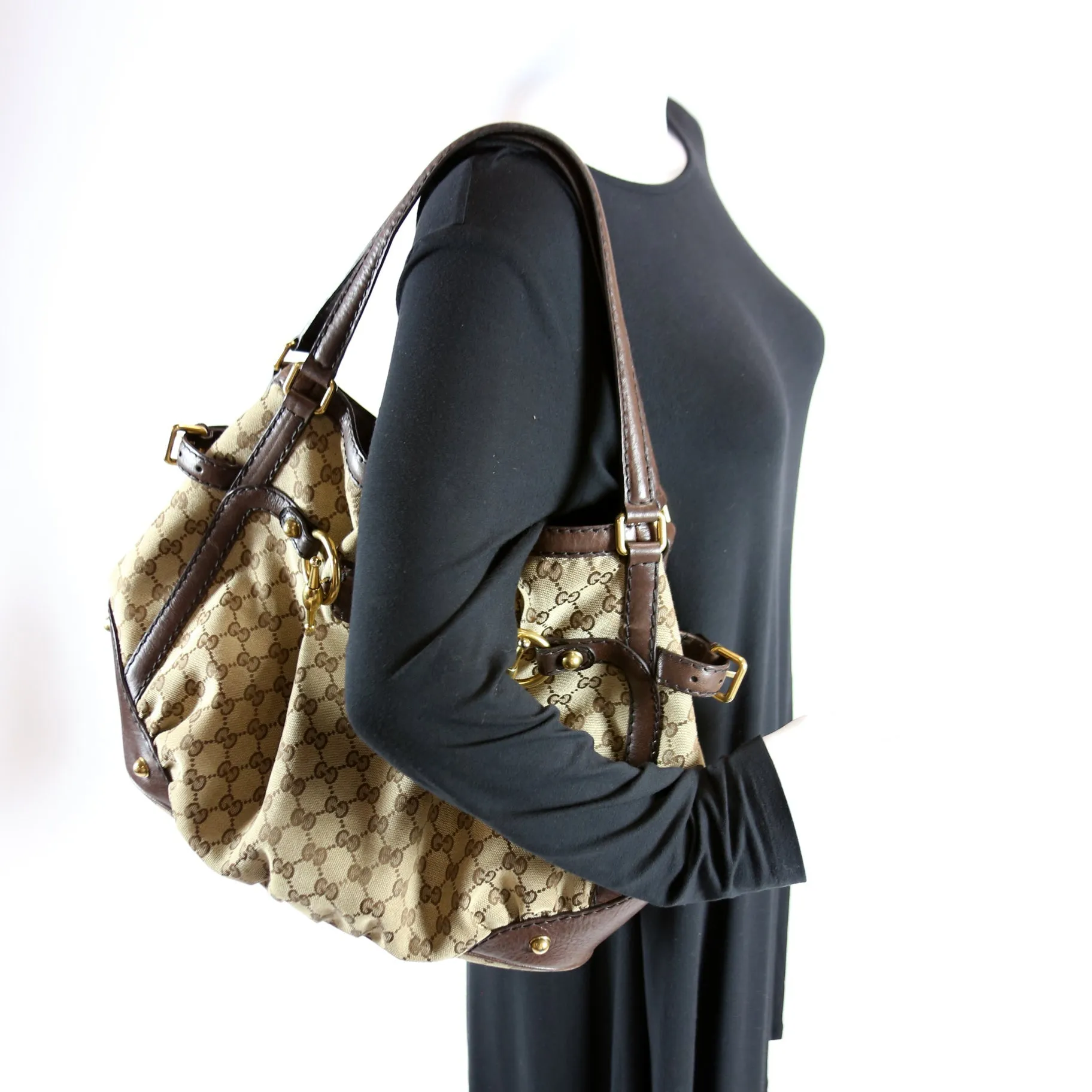 203546 GG Canvas Jockey Medium Tote