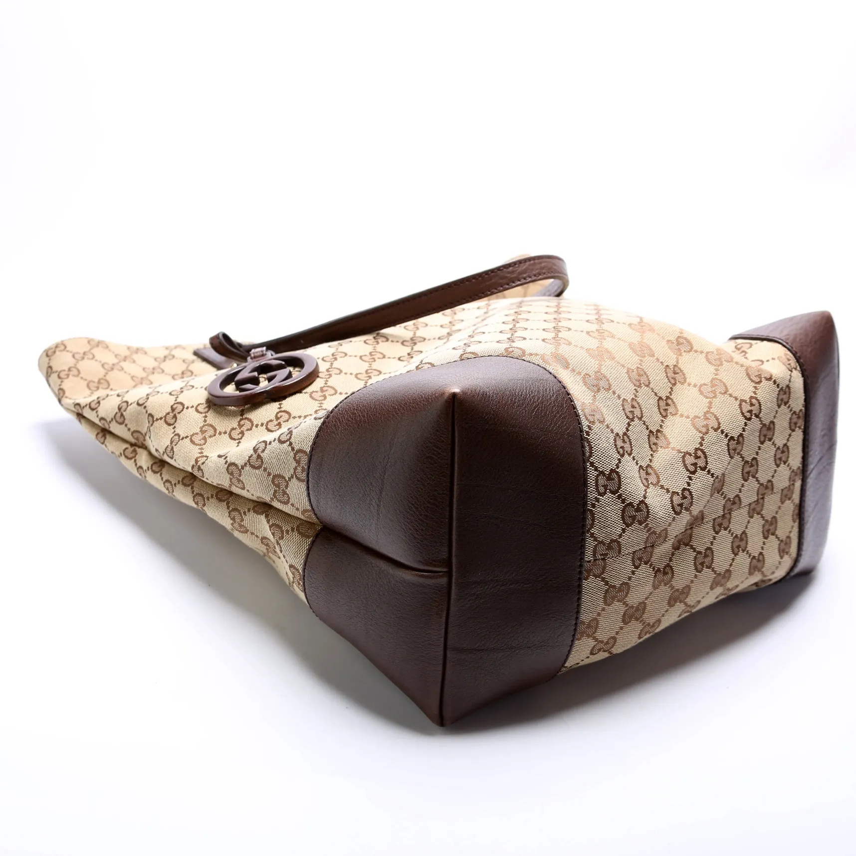 247236 GG Canvas Large Charm Tote