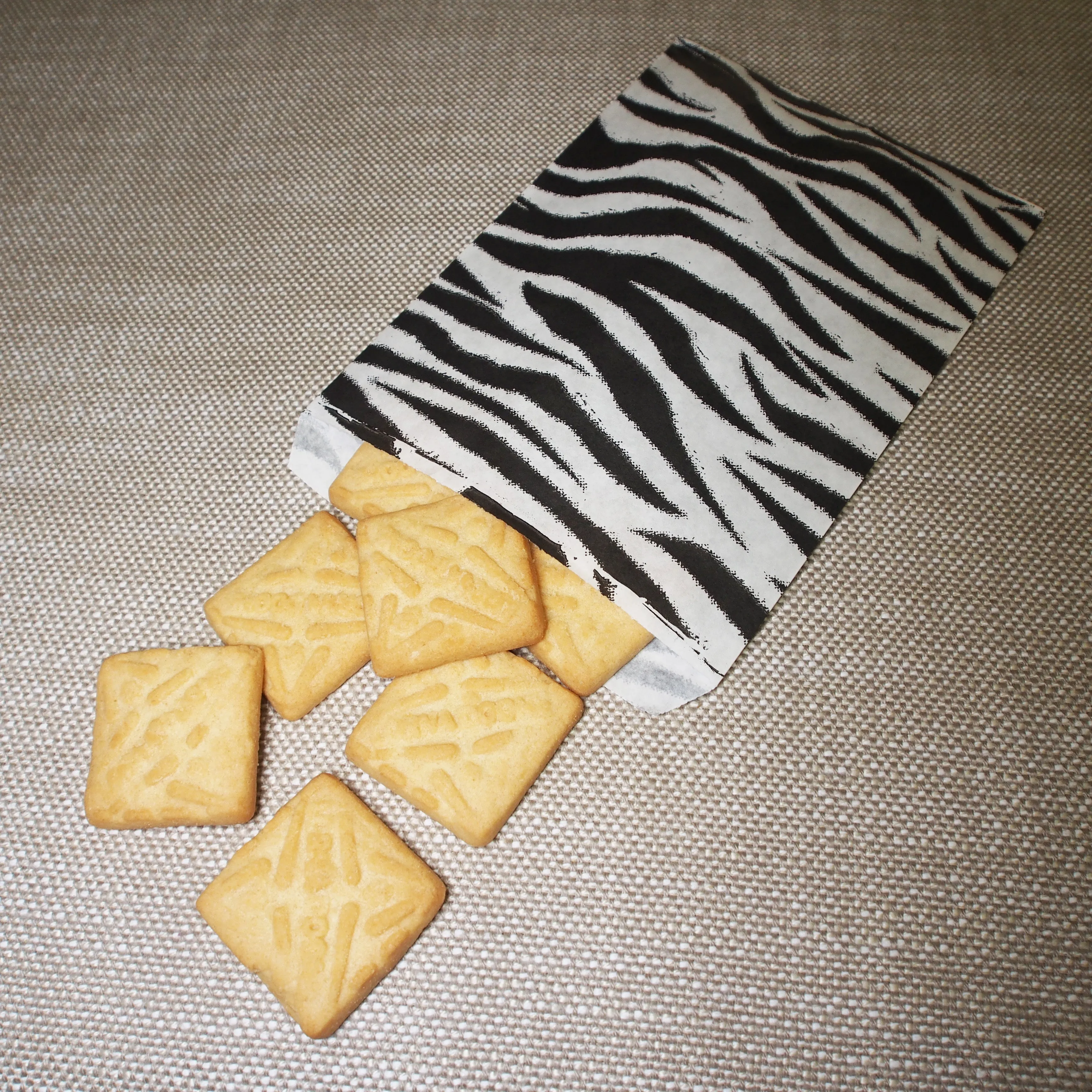 Animal Pattern Flat Paper Bags -100Bags/Pack - multiple colors & sizes available