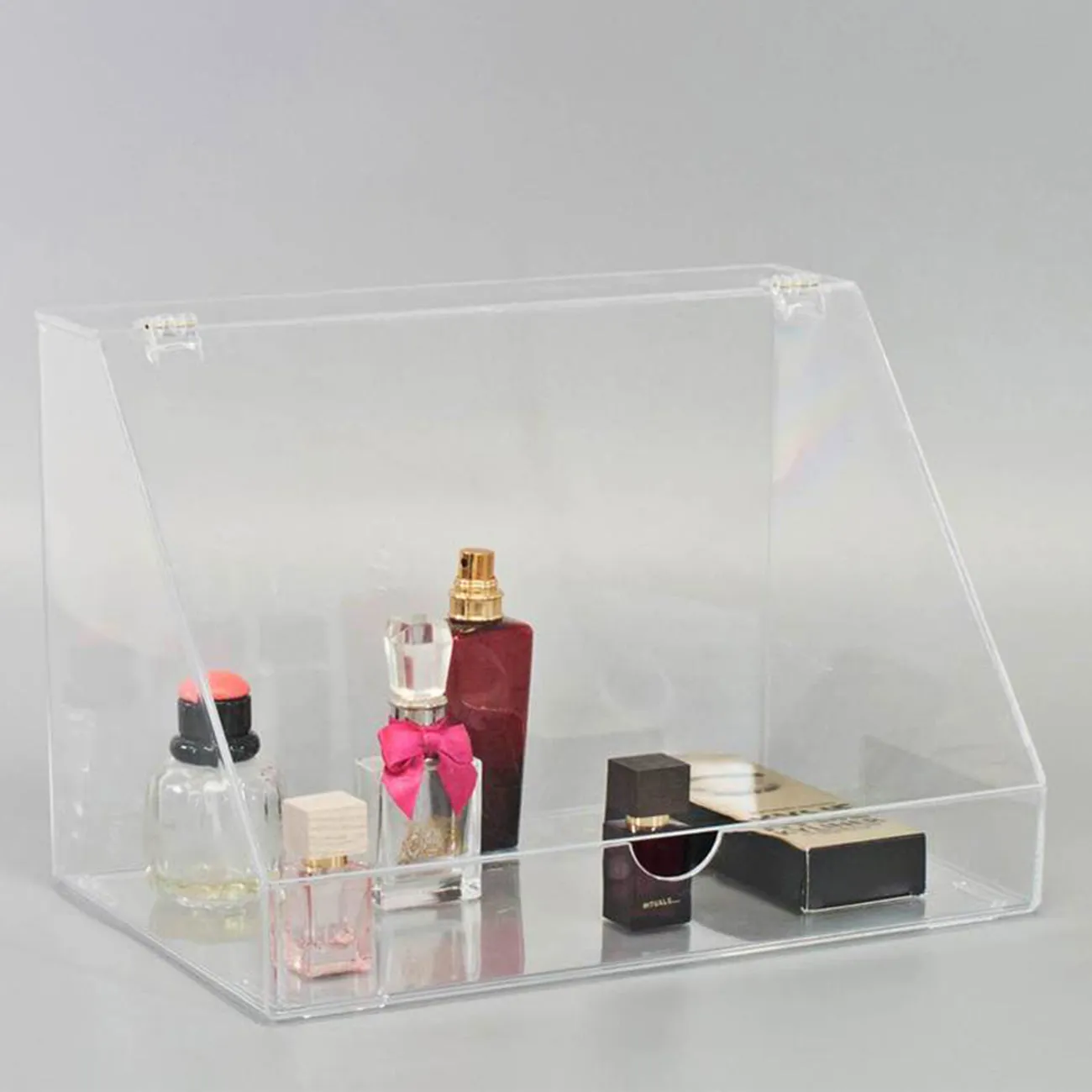 Slanted Lid Cosmetic Display Case